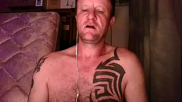 Yournaughty online show from November 2025 04:36:02 AM