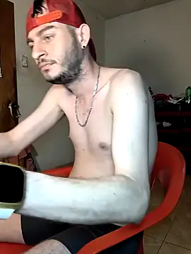 Snapshot of bigcockwhite777 chatting on September 2025 11:17:02 PM bigcockwhite777 online show from September 2025 11:17:02 PM