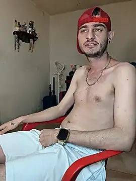 Snapshot of bigcockwhite777 chatting on September 2025 10:26:01 PM bigcockwhite777 online show from September 2025 10:26:01 PM