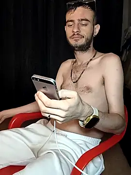 Snapshot of bigcockwhite777 chatting on November 2025 01:48:01 AM bigcockwhite777 online show from November 2025 01:48:01 AM