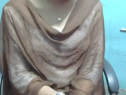 Snapshot of lovely_soniya chatting on November 2025 05:12:03 AM lovely soniya online show from November 2025 05:12:03 AM