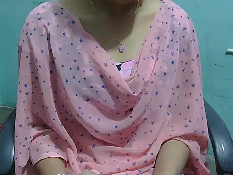 Snapshot of lovely_soniya chatting on November 2025 06:12:02 AM lovely soniya online show from November 2025 06:12:02 AM