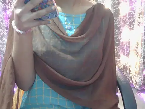 Snapshot of lovely_soniya chatting on December 2025 05:17:02 AM lovely soniya online show from December 2025 05:17:02 AM