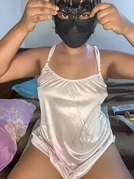 Ariana  Marie online show from April 2026 06:38:01 PM