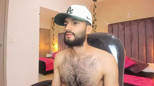 Snapshot of Ryan_Jackson_ chatting on November 2025 04:22:02 AM Ryan Jackson  online show from November 2025 04:22:02 AM