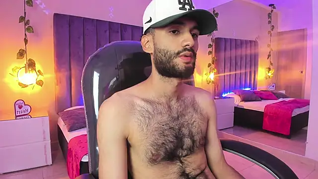 Ryan Jackson  online show from December 2025 04:54:01 AM