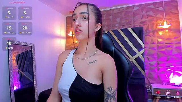 Snapshot of LexiVie_ chatting on October 2025 11:22:02 PM LexiVie online show from October 2025 11:22:02 PM