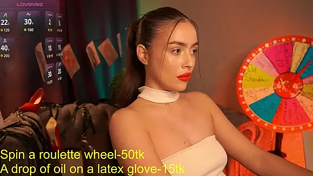 EmiliyaRoude online show from September 2025 12:29:01 PM