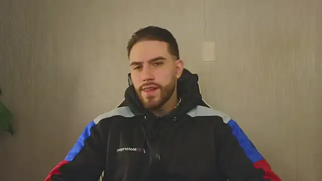 Snapshot of Ades_Lowe chatting on October 2025 11:51:02 AM Ades Lowe online show from October 2025 11:51:02 AM