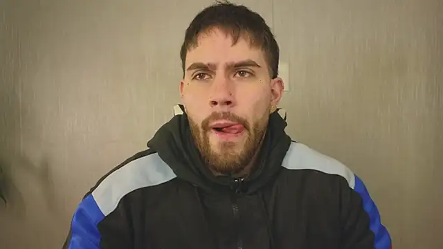 Snapshot of Ades_Lowe chatting on October 2025 11:58:01 AM Ades Lowe online show from October 2025 11:58:01 AM