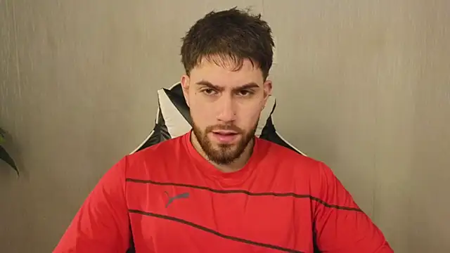 Snapshot of Ades_Lowe chatting on November 2025 11:32:01 AM Ades Lowe online show from November 2025 11:32:01 AM