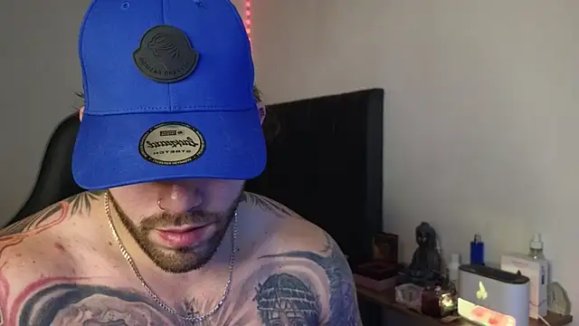 Snapshot of Ades_Lowe chatting on March 2026 09:21:02 PM Ades Lowe online show from March 2026 09:21:02 PM