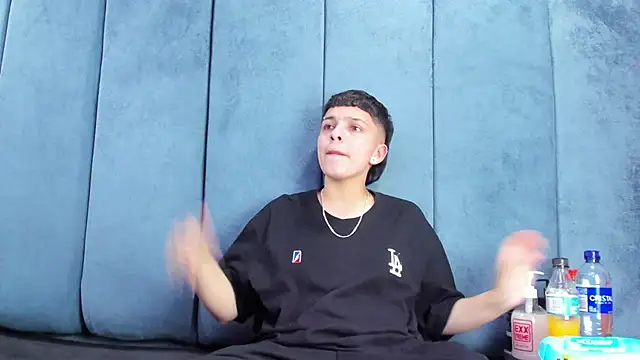 Megan Thompson  online show from March 2026 02:18:01 AM