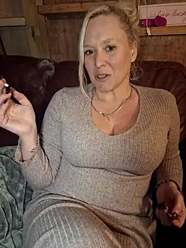 Snapshot of Bouncy-Bella28X chatting on December 2025 04:14:02 PM Bouncy-Bella28X online show from December 2025 04:14:02 PM