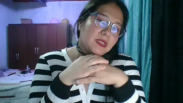 Snapshot of scarlett_widow_ chatting on October 2025 03:21:02 AM scarlett widow online show from October 2025 03:21:02 AM