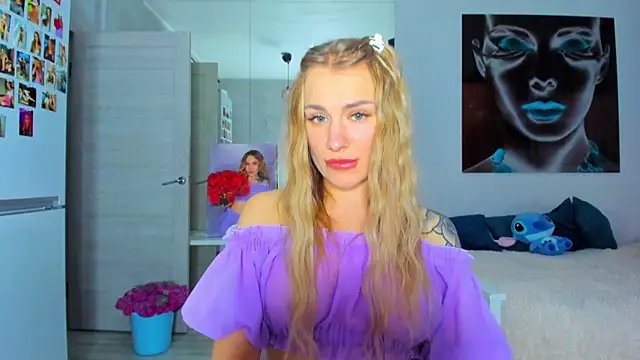 Snapshot of MashaFromRussia__ chatting on November 2025 01:37:02 PM MashaFromRussia online show from November 2025 01:37:02 PM