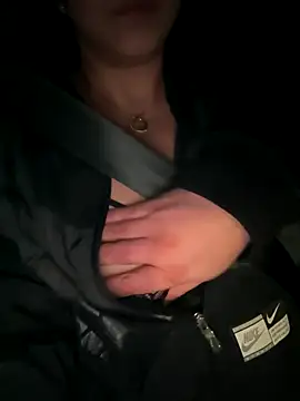 Snapshot of dc353 chatting on December 2025 04:29:01 AM dc353 online show from December 2025 04:29:01 AM