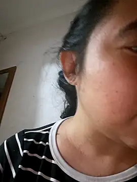 Snapshot of SweettyNaugthy chatting on October 2025 04:00:02 AM SweettyNaugthy online show from October 2025 04:00:02 AM