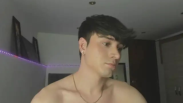 Snapshot of stevve_14 chatting on November 2025 03:18:02 AM stevve 14 online show from November 2025 03:18:02 AM