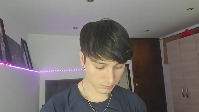 stevve 14 online show from January 2026 04:04:01 AM