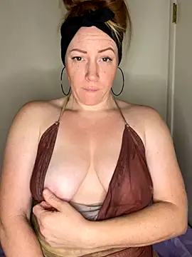 ChiliRoja online show from November 2025 07:44:01 AM