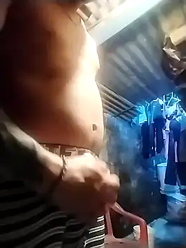 Snapshot of Karalxxx chatting on October 2025 10:44:02 PM Karalxxx online show from October 2025 10:44:02 PM