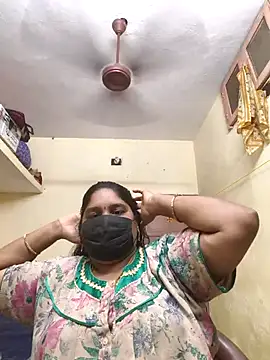 Villageanuty online show from November 2025 03:39:02 AM