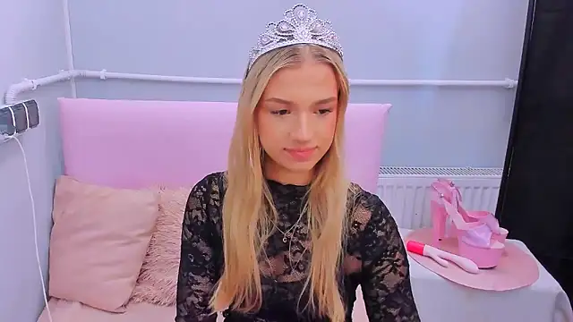 Snapshot of EvetteRose chatting on January 2026 01:59:02 PM EvetteRose online show from January 2026 01:59:02 PM