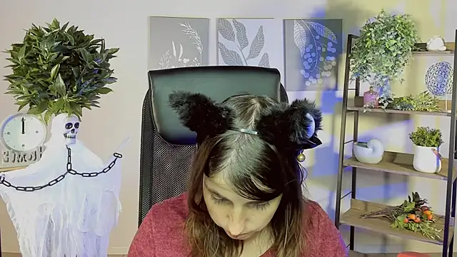 MartaEdams online show from October 2025 06:10:01 AM