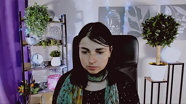 MartaEdams online show from April 2026 06:25:01 AM