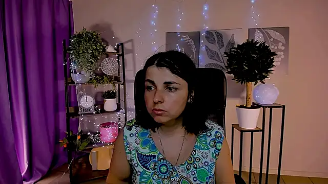 MartaEdams online show from May 2026 06:31:02 AM