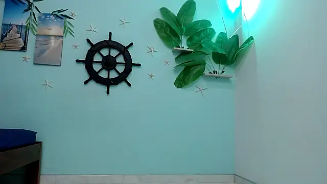 eladyrous98 online show from November 2025 01:57:02 PM