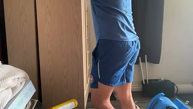 Snapshot of kSwisssxxx chatting on December 2025 10:18:02 PM kSwisssxxx online show from December 2025 10:18:02 PM