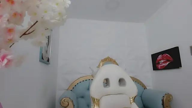 eimy skinny  online show from September 2025 12:38:02 PM