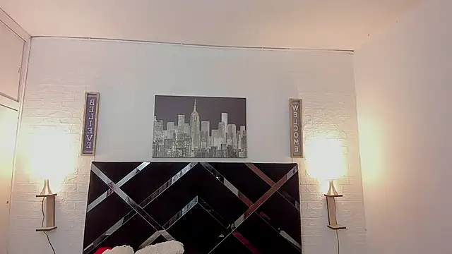 elenacooper1 online show from November 2025 07:05:01 PM