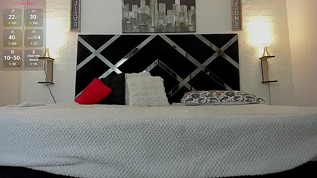 elenacooper1 online show from November 2025 05:24:02 PM