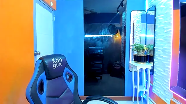 lucia ht online show from October 2025 01:36:02 AM