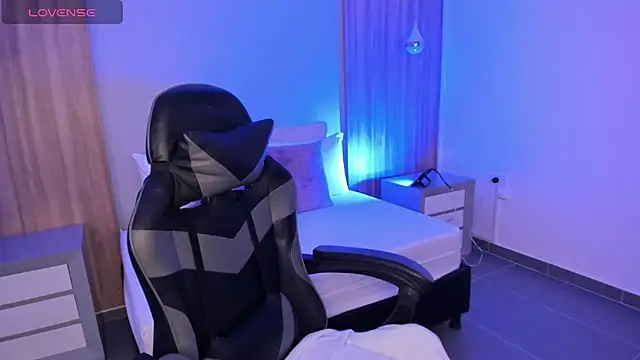 Snapshot of megara_x_ chatting on October 2025 02:52:01 AM megara x online show from October 2025 02:52:01 AM