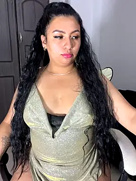 Snapshot of Issa_Santana chatting on October 2025 07:55:02 PM Issa Santana online show from October 2025 07:55:02 PM