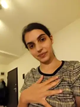 SweetMelodyZ online show from November 2025 04:23:02 AM