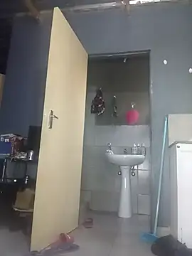 melaninbaebyy online show from April 2026 03:50:02 PM