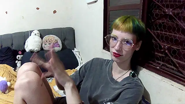 Snapshot of IkyVic chatting on January 2026 11:08:02 PM IkyVic online show from January 2026 11:08:02 PM