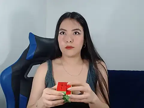 EloiseJun online show from November 2025 03:06:01 AM