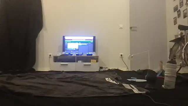 Zaak91190 online show from April 2026 11:31:02 PM