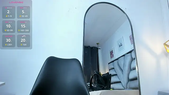 lianfox  online show from February 2026 01:41:02 PM