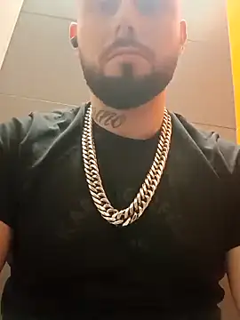 Snapshot of Barber33zk chatting on September 2025 07:19:02 PM Barber33zk online show from September 2025 07:19:02 PM