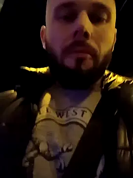 Snapshot of Barber33zk chatting on November 2025 11:47:01 PM Barber33zk online show from November 2025 11:47:01 PM