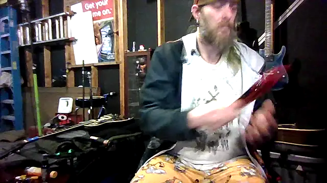 Snapshot of thejuicybacon chatting on May 2026 08:42:01 AM thejuicybacon online show from May 2026 08:42:01 AM