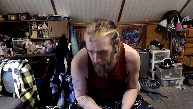 Snapshot of thejuicybacon chatting on May 2026 11:17:01 AM thejuicybacon online show from May 2026 11:17:01 AM