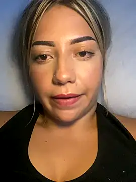 Snapshot of MissCat_ chatting on October 2025 03:14:01 AM MissCat online show from October 2025 03:14:01 AM